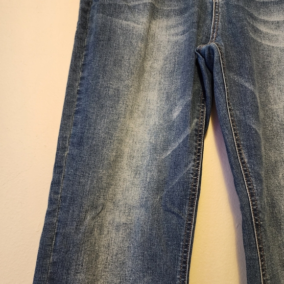 FOREVER 21 Denim Bell Bottom Jeans Flared Pants Distressed Medium Wash Size 29 - Picture 6 of 15